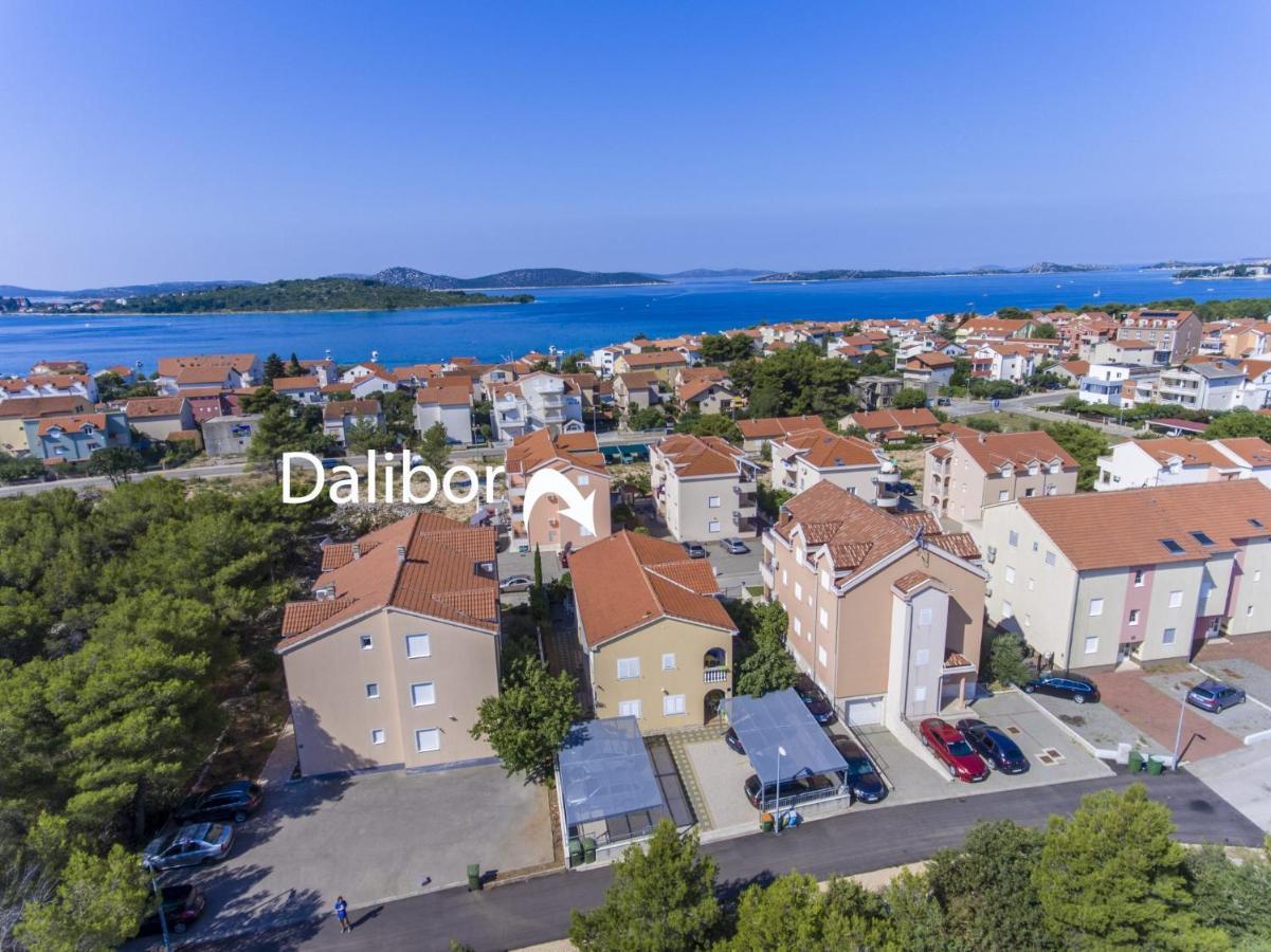 Apartments Dalibor Vodice Buitenkant foto
