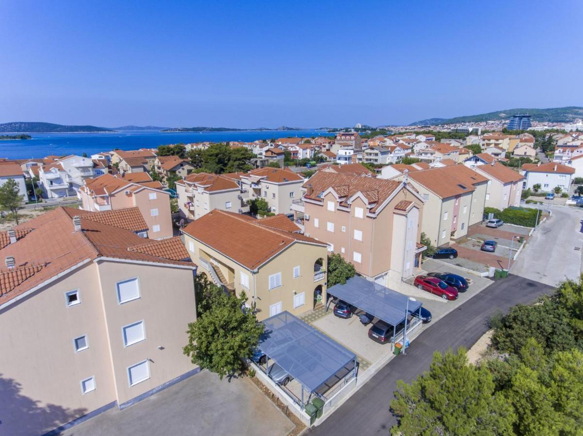 Apartments Dalibor Vodice Buitenkant foto
