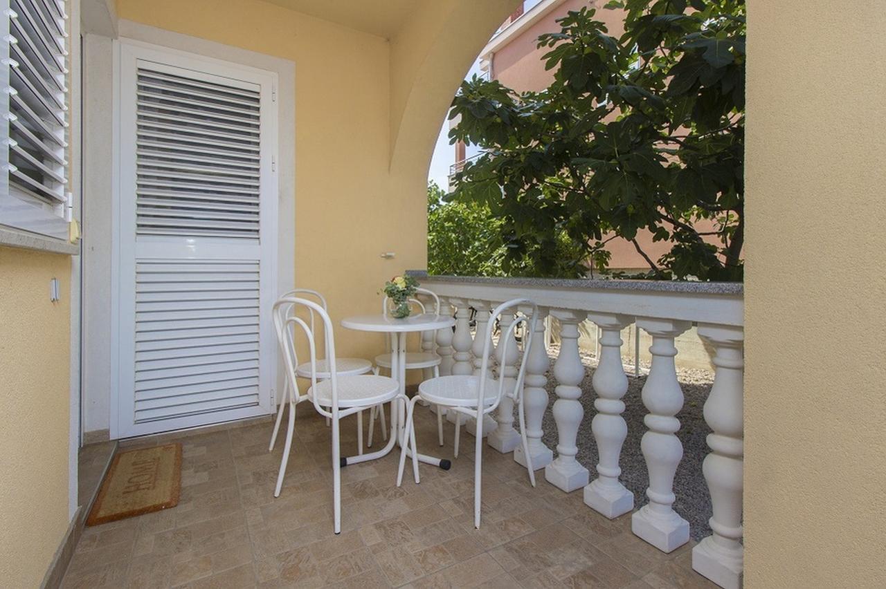 Apartments Dalibor Vodice Buitenkant foto