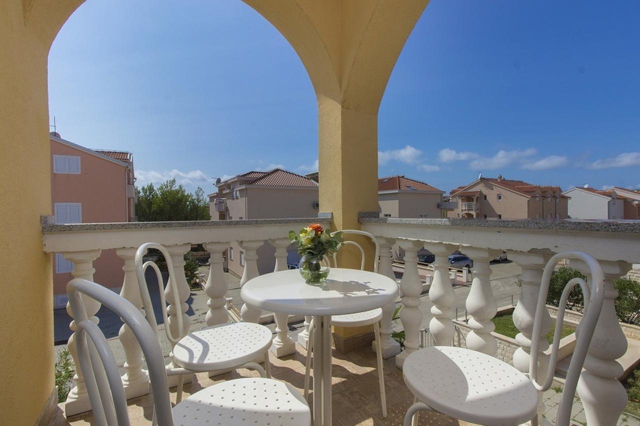 Apartments Dalibor Vodice Buitenkant foto