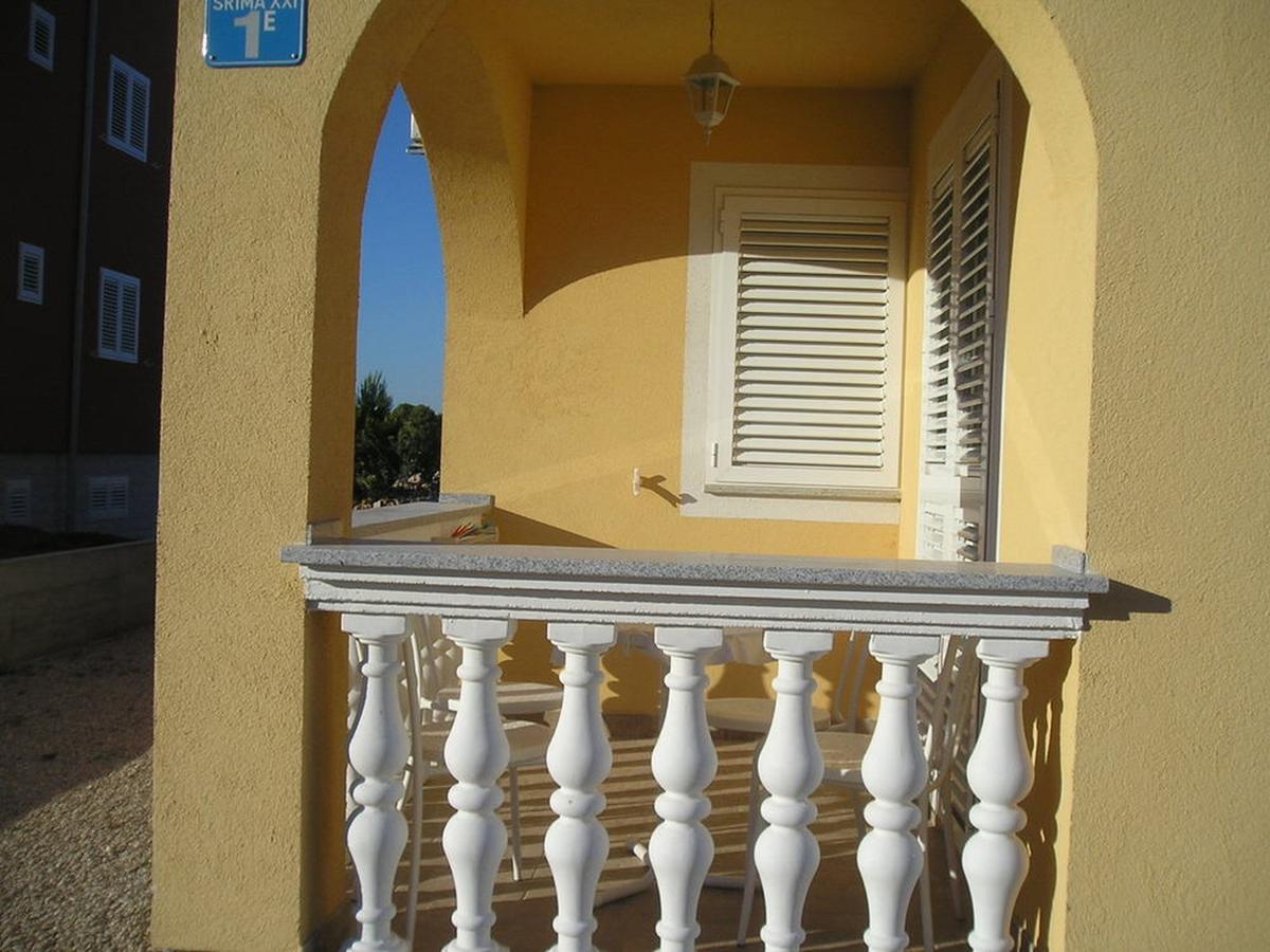 Apartments Dalibor Vodice Buitenkant foto