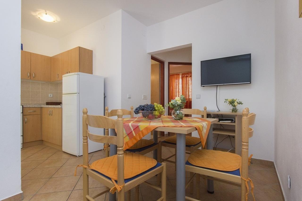 Apartments Dalibor Vodice Buitenkant foto