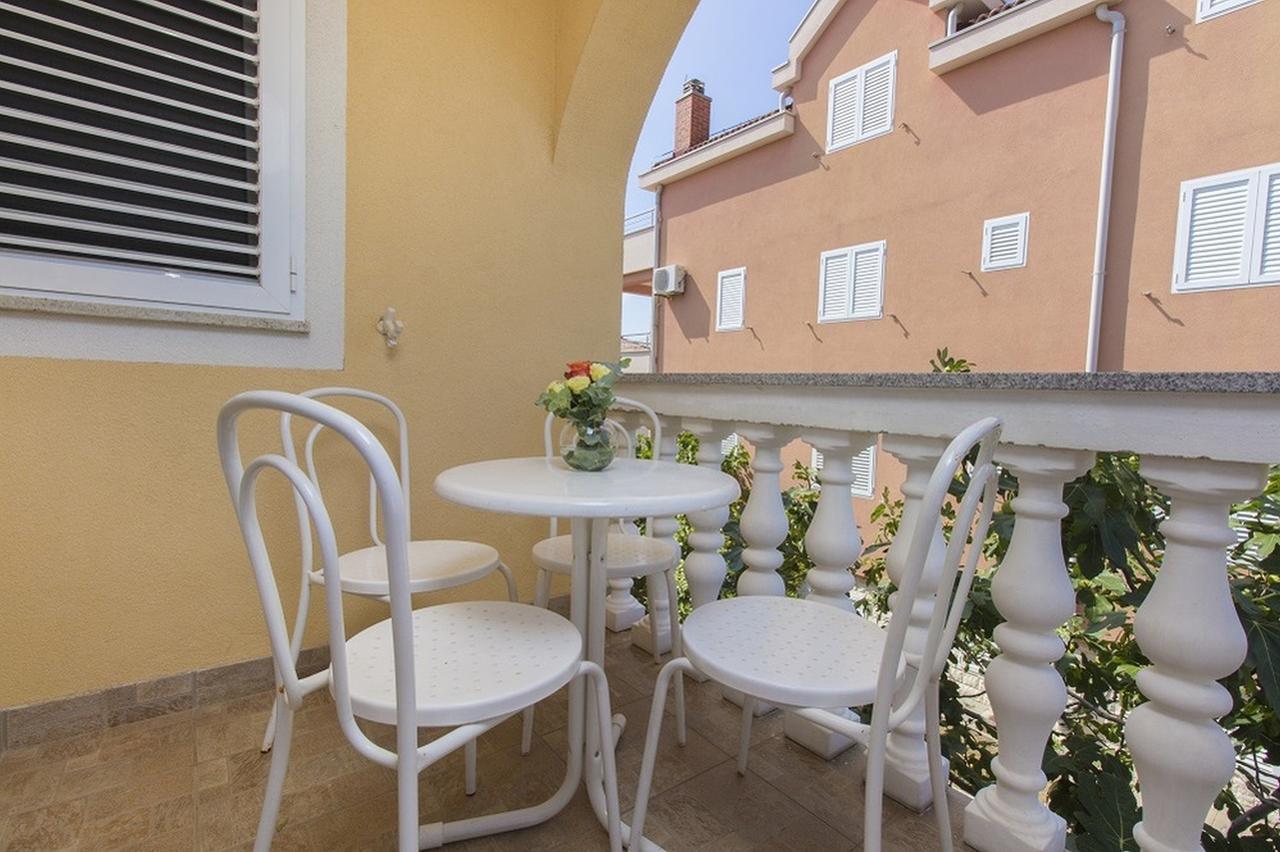 Apartments Dalibor Vodice Buitenkant foto